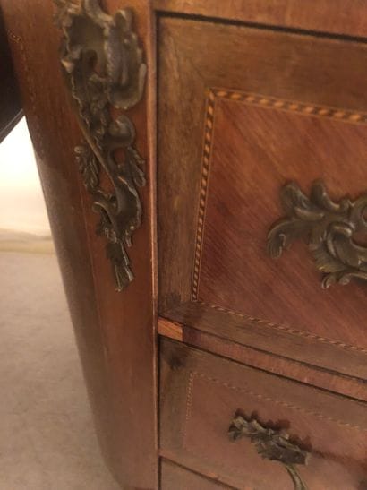 Curved chest of drawers in veneered wood...