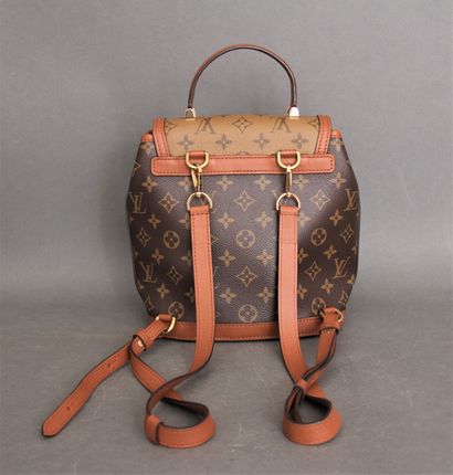 *LOUIS VUITTON
Sac à rabat en toile monogramm,...