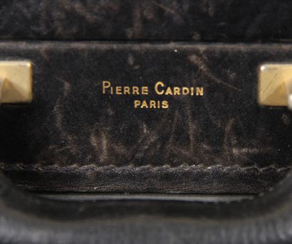 Pierre CARDIN
Attaché-case en cuir noir,...