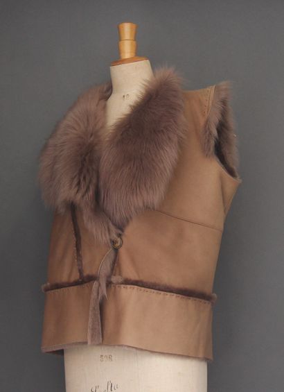 Georges RECH
veste sans manche en cuir et...