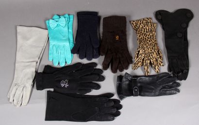 Sonia RYKIEL et divers 
Neuf paires de gants...