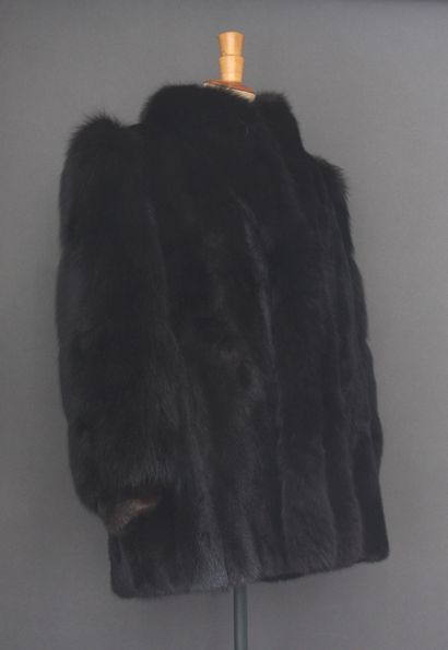 JAMA
Veste en vison,
