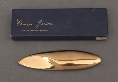 Monique GERBER
Presse-papier silex en bronze
L...