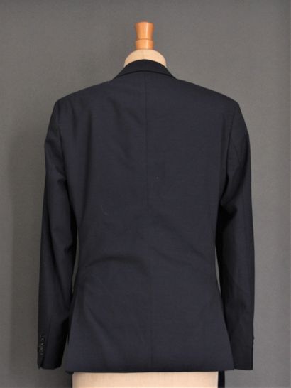 *HUGO BOSS - KARL LAGERFELD
Une veste en...