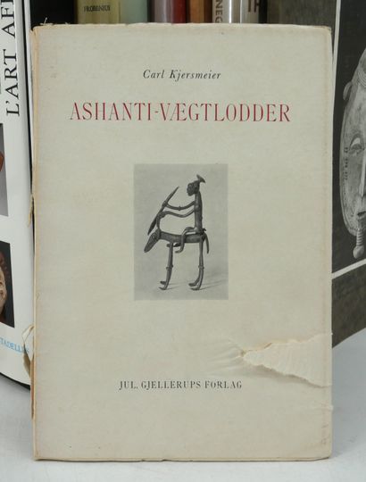 ART CARL EINSTEIN. Afrikanische Plastik.
Orbis...