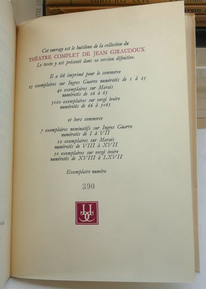 JEAN GIRAUDOUX. 
- Hélène Touglas.
Six original...