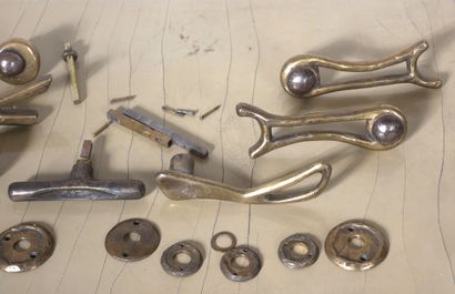 Otto FRIED (1922-2020)
- 3 metal door handles...