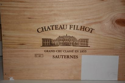 6 bottles CH. 	FILHOT, 2° cru Sauternes,...