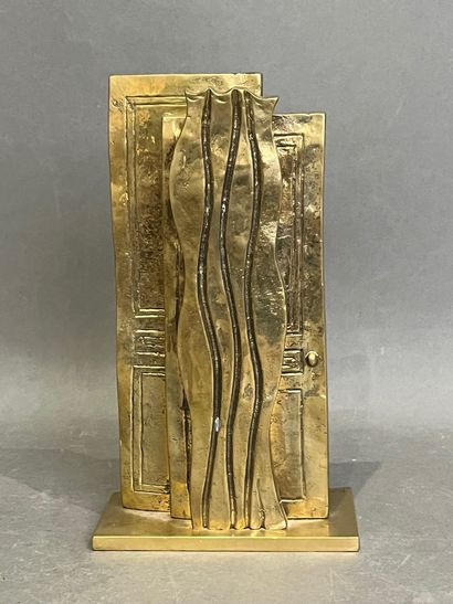 Sarandis KARAVOUSIS (1938-2011)
The two doors
Bronze...