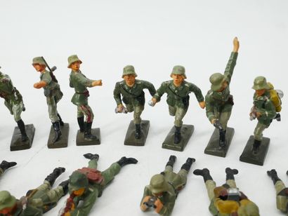 LINEOL (Germany):
Set of 30 figures in painted...