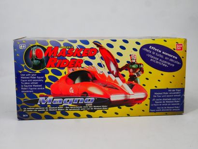 Lot including:
- 1 ZAPP BRANNIGAN SPACE GUN,...