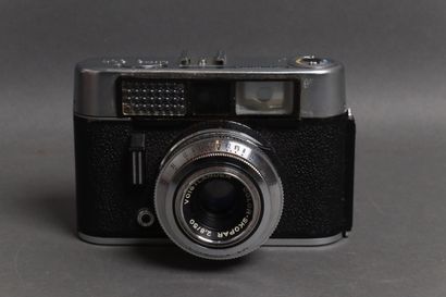 Lot :
- VOIGTLANDER
Camera model Vito CLR,...