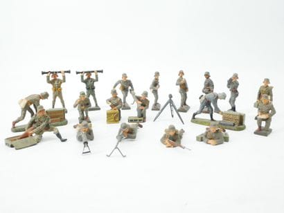 LINEOL (Germany) :
Ensemble de 19 figurines...