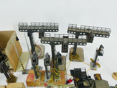 LR, JEP, HORNBY and miscellaneous :
Large...
