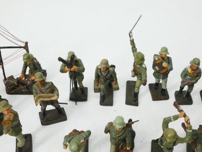 LINEOL (Germany):
Set of 23 figures in painted...