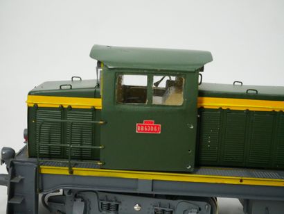FULGUREX (?) :
BB 630061
Metal locomotive.
Electric...