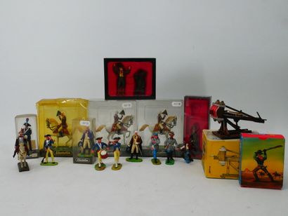 ELASTOLIN Germany:
Lot of painted plastic...