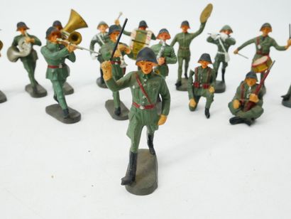 ELASTOLIN (Germany):
Set of 16 figures in...