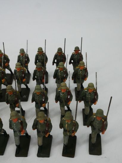 LINEOL Germany and ELASTOLIN Germany:
Lot...