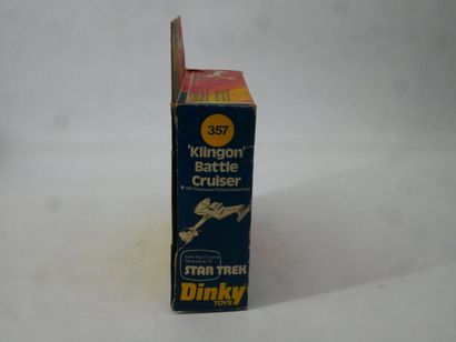 STAR TREK : 
Lot including: 
- STAR TREK...