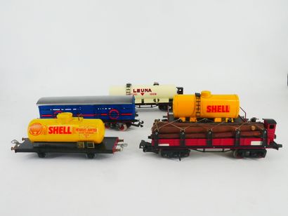 Lot including:
- Two Pullman JEP Unis France...