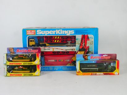 MATCHBOX : 
Ensemble de 14 véhicules militaires...
