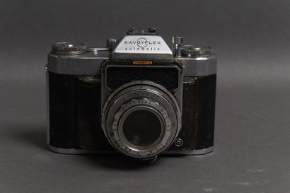 Lot :
- CORFIELD
Periflex model camera, obj....