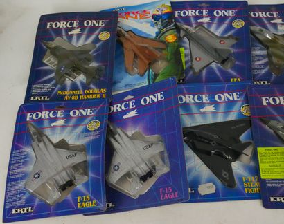 ERTL (USA) : 
Important lot de 45 avions...