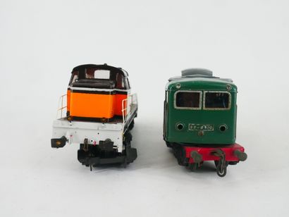 Lot including:
- 1 SNCF BB-8100 locomotive...