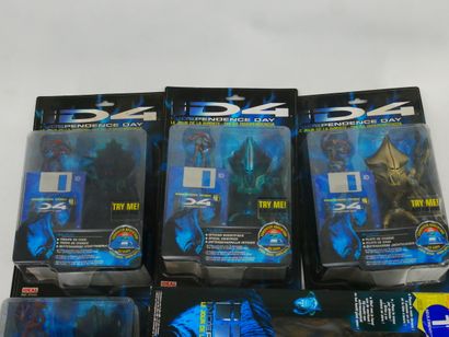 INDEPENDANCE DAY 
Set includes:
- 1 articulated...