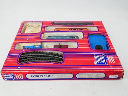 JOUEF HO :
Express Trafic, including:
1 locomotive.
3...