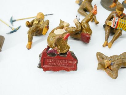 ELASTOLIN (Germany):
Set of 28 painted composition...