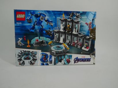 *LEGO. 
MARVEL. AVENGERS 76125
Box of lego,...
