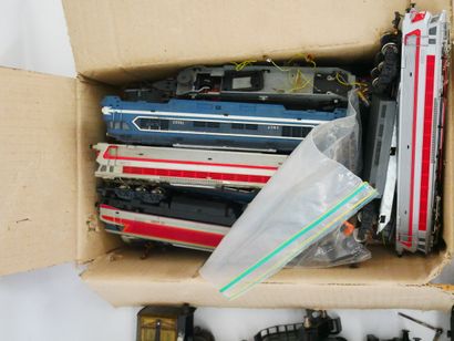 Important lot of spare parts for wagons,...