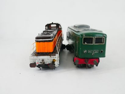 Lot including:
- 1 SNCF BB-8100 locomotive...