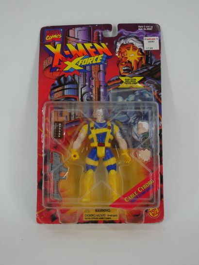 *TOY BIZ. 
MARVEL COMICS. X-MEN X-FORCE.CABLE...