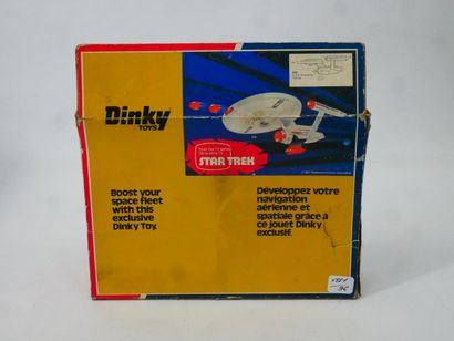 STAR TREK : 
Lot including: 
- STAR TREK...