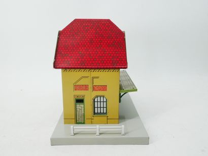 HORNBY :
Set includes:
- A Windsor station...