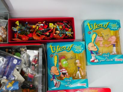 Set includes ELASTOLIN Germany composition...