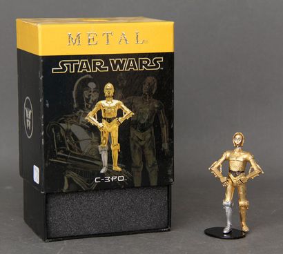 *ATTAKUS - STAR WARS
C-3PO metal sculpture...