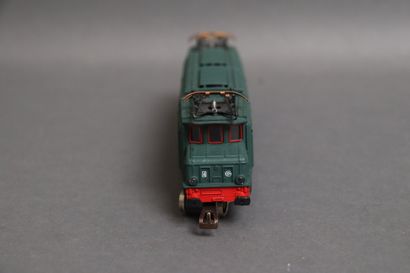JOUEF (HO)
SNCF electric locomotive 2D2-...