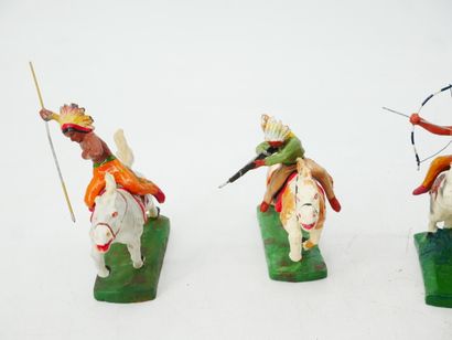 TIPPLE-TOPPLE (Austria):
Set of 6 figures...