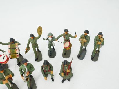 ELASTOLIN (Germany):
Set of 16 figures in...