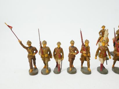 ELASTOLIN (Germany):
Set of 16 painted composition...