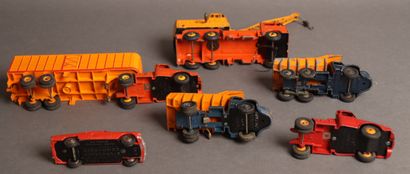 DINKY TOYS - DINKY SUPERTOYS
Lot de véhicules...