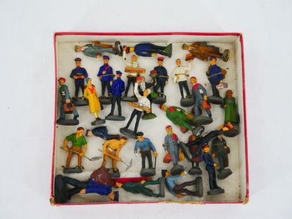 ELASTOLIN, Germany 
Set of small figurines...