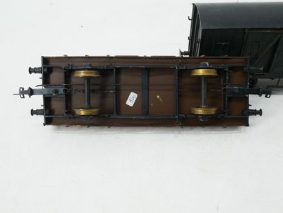 Painted metal lot, including:
- 2 SNCF side-door...
