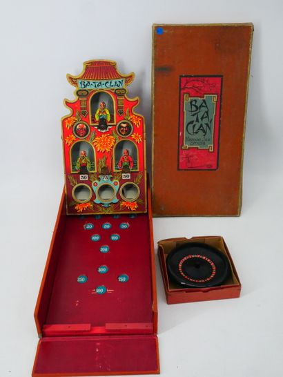 Le Bataclan
Chinese-style lithographed cardboard...