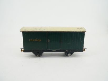 Lot including : 
- 1 JEP Unis France locomotive...