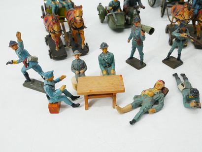 LINEOL (Germany):
Set of figures in painted...